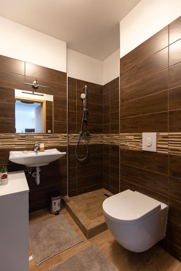 Leo Apartment Budapest Bagian luar foto